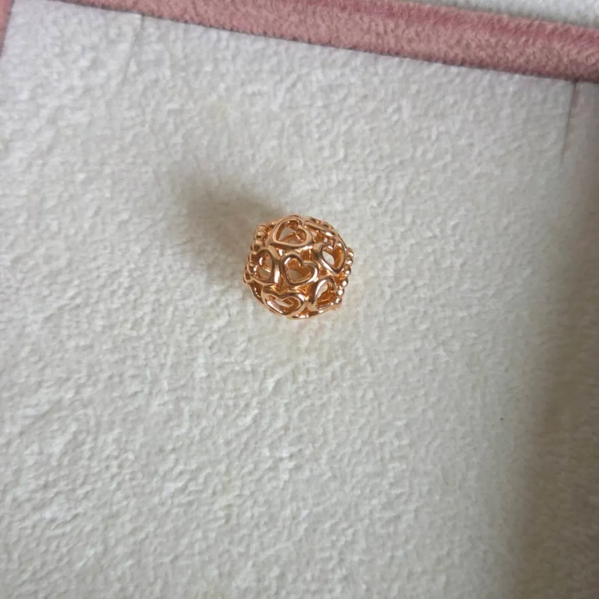 Pandora hearts charm rose gold - Image 4