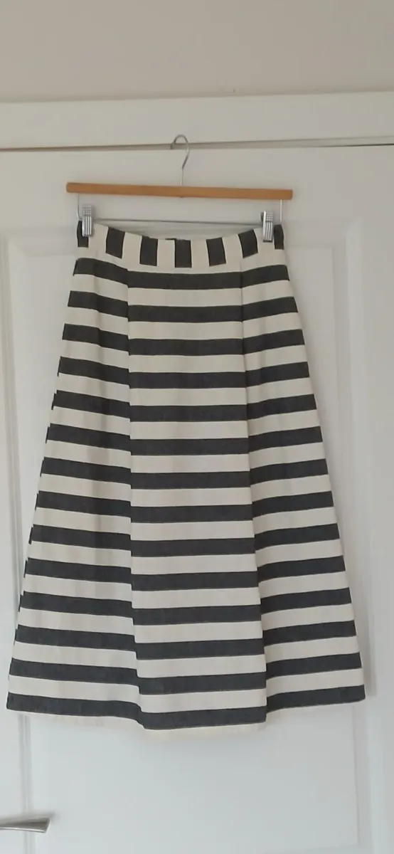 Designer Paolo Casalini Skirt - Image 2