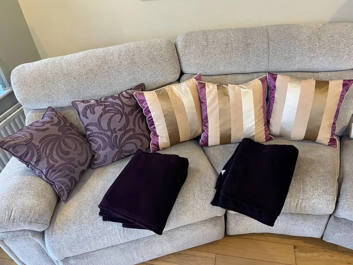 Chair - Cushion Covers - Curtains - Rug - Image 3