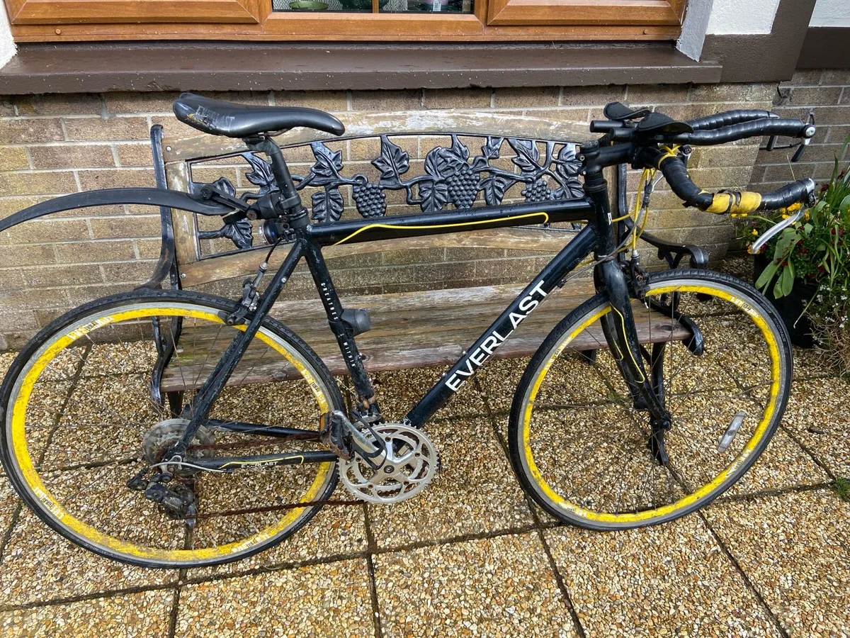 Racing. Bike. For. Spares - Image 1