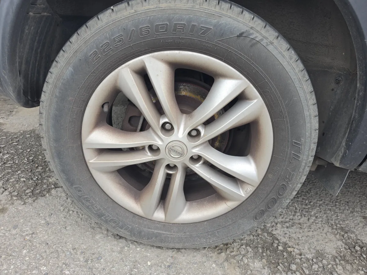 2011 NISSAN QASHQAI BREAKING - ENGINE NON RUNNER - Image 4
