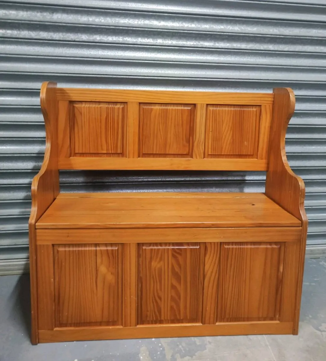 Pine monks bench & baby cot - Image 1
