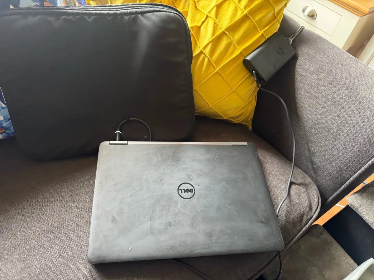 Dell i7 laptop - Image 3