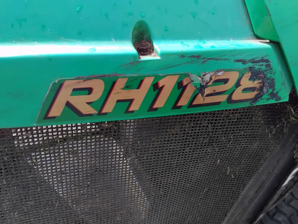 John deere ried on mower 11.5hp - Image 3