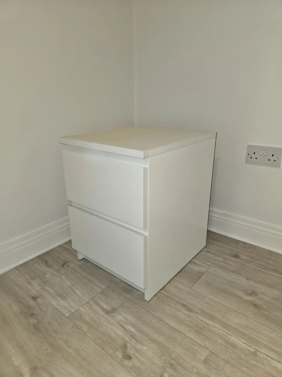 Chest of 2 drawers - Image 1