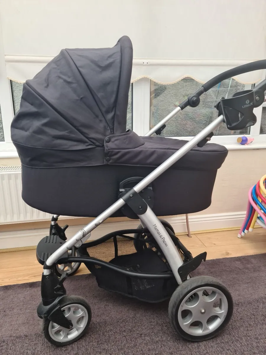 Mamas and Papas Lightweight Travel system - Image 1