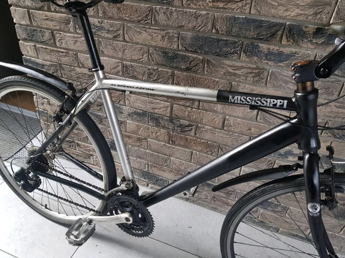 Hybrid bike - Image 4