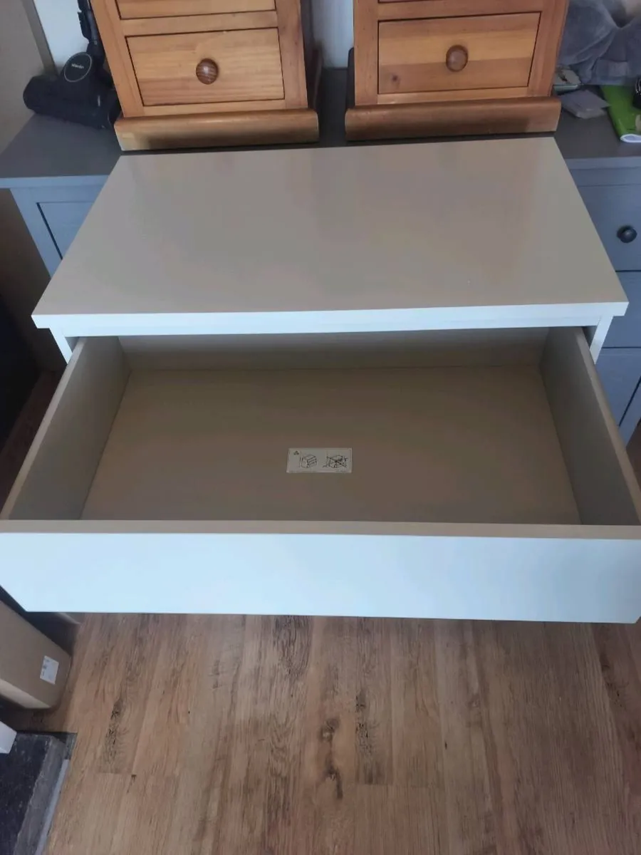 Chest of 4 drawers - Image 2