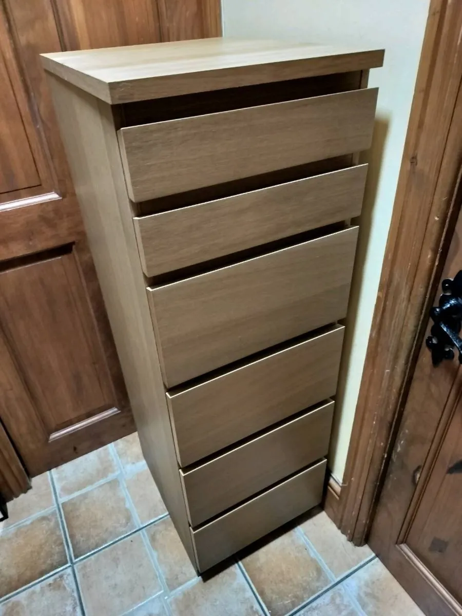 Chest of 6 drawers with mirror - Image 1