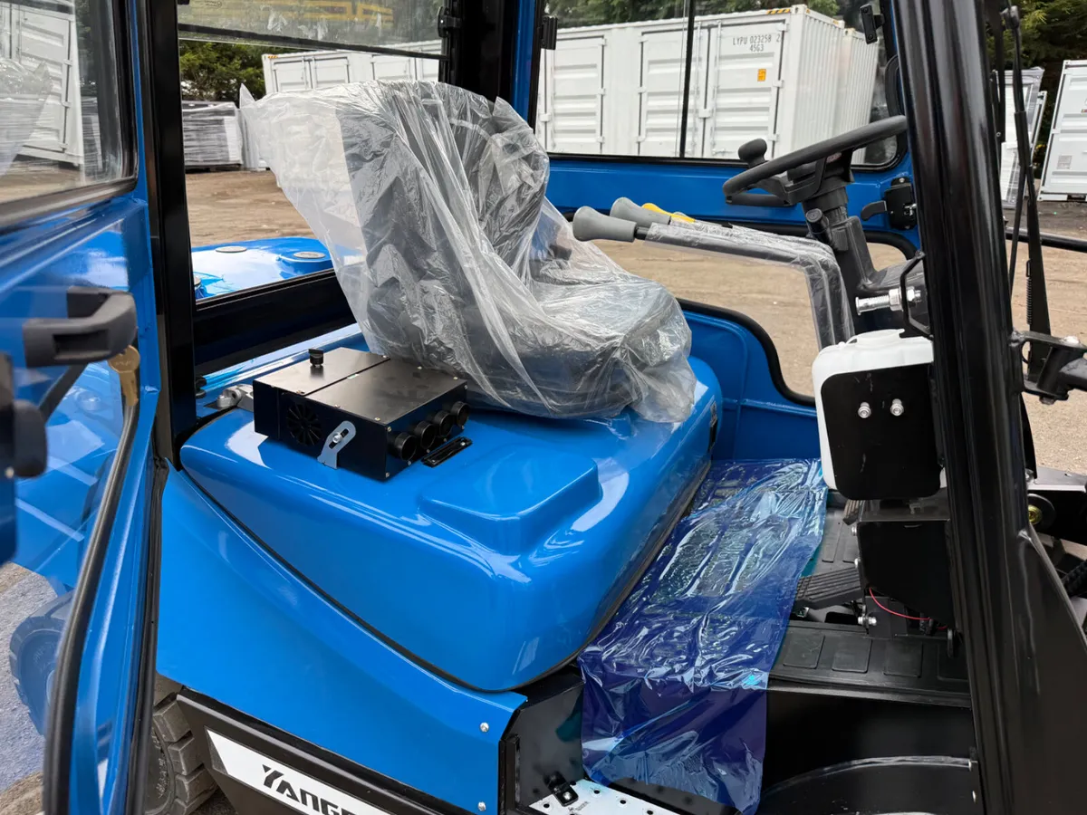 New 2026 Yangft Diesel Forklifts - Image 4