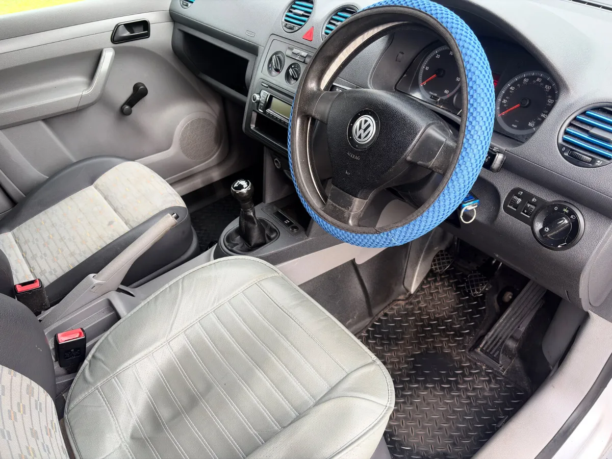 Volkswagen Caddy 2009 1.9 TDI new doe 4/27 tax - Image 2