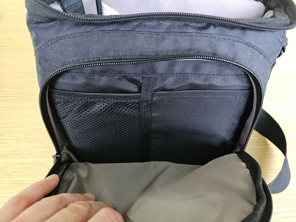 camera bag - Image 4