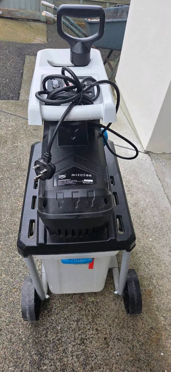 Mac Allister garden shredder - Image 1