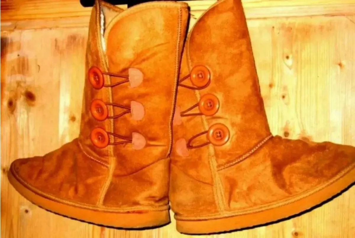 BNWT Ladies Boots-Size 6.5 - Image 4