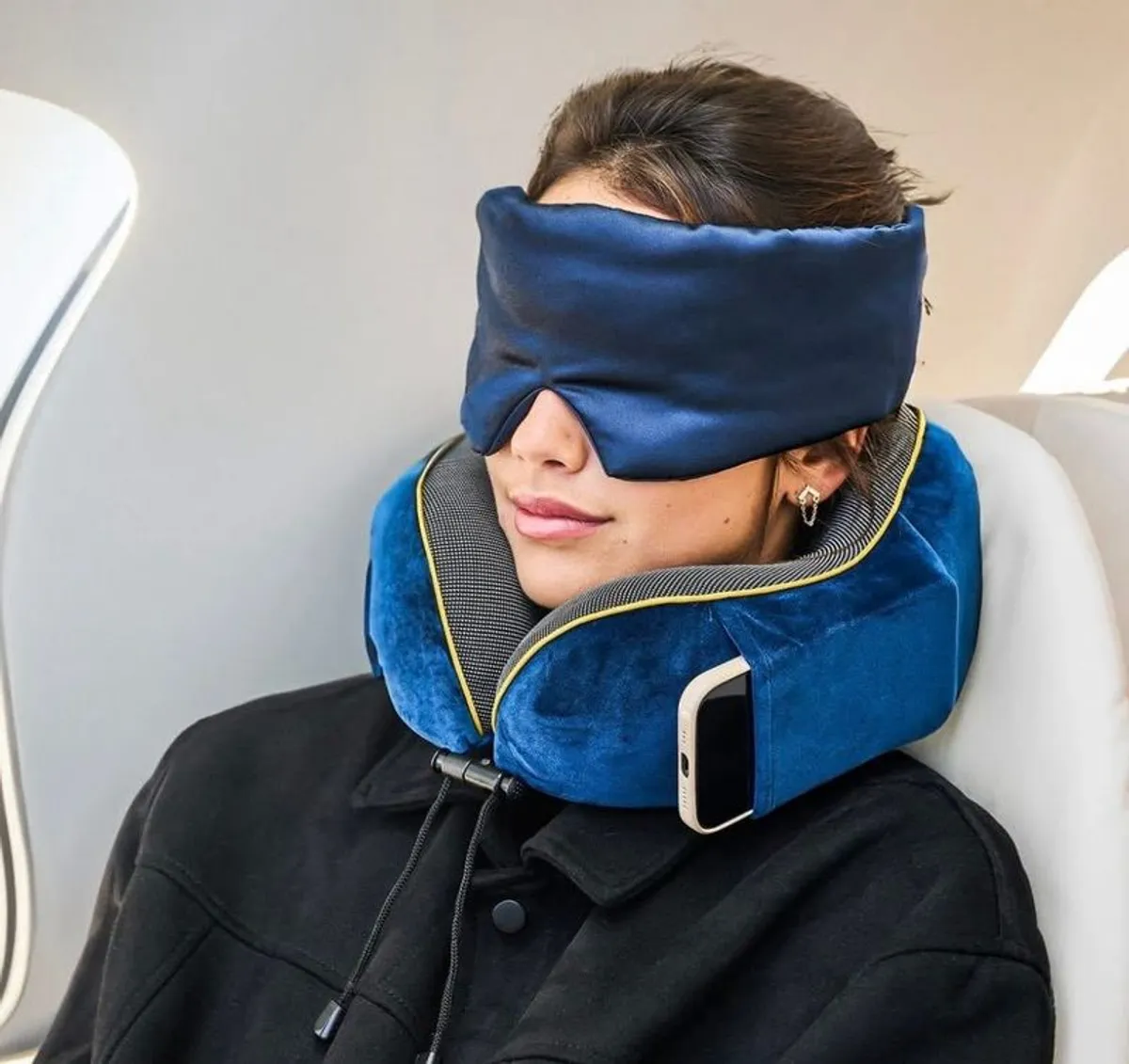 Travel Pillow - Image 2