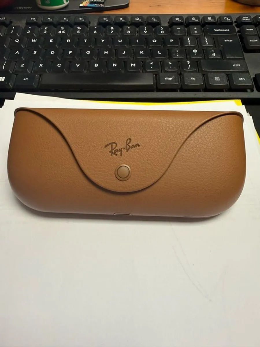 Ray-Ban Meta AI sunglasses - Image 2