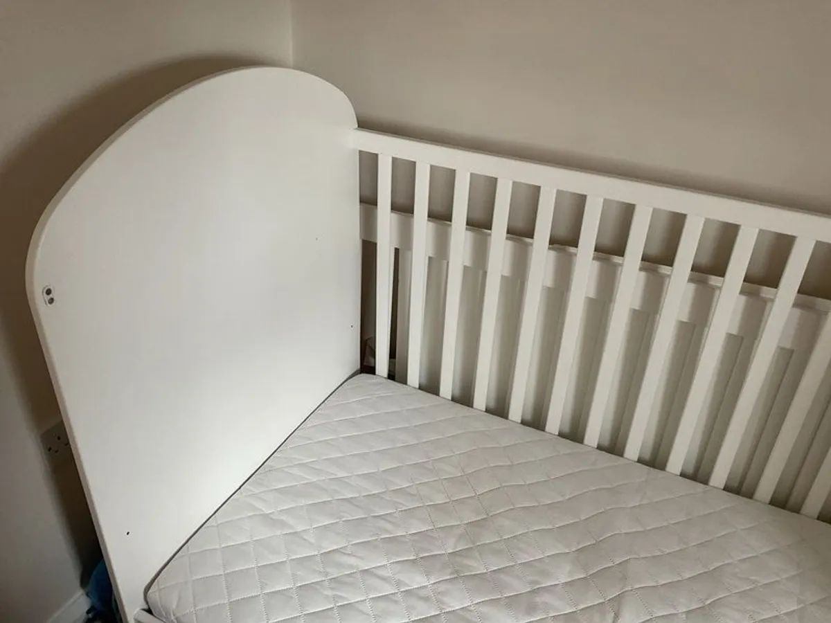 ikea cot bed white , one long drawer ideal for books - Image 2