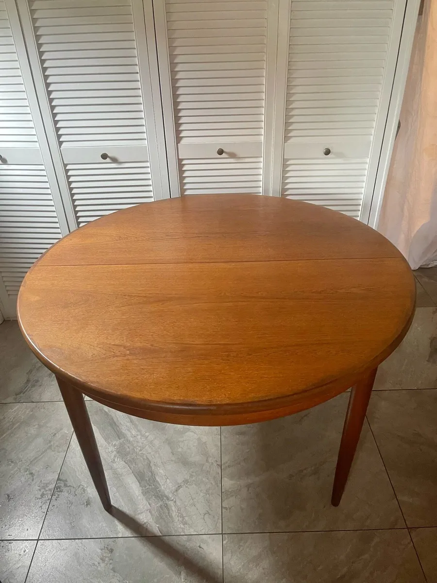 Mid century dining - Image 4