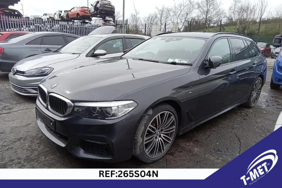 2017 BMW 5 SERIES BREAKING FOR PARTS - Image 1