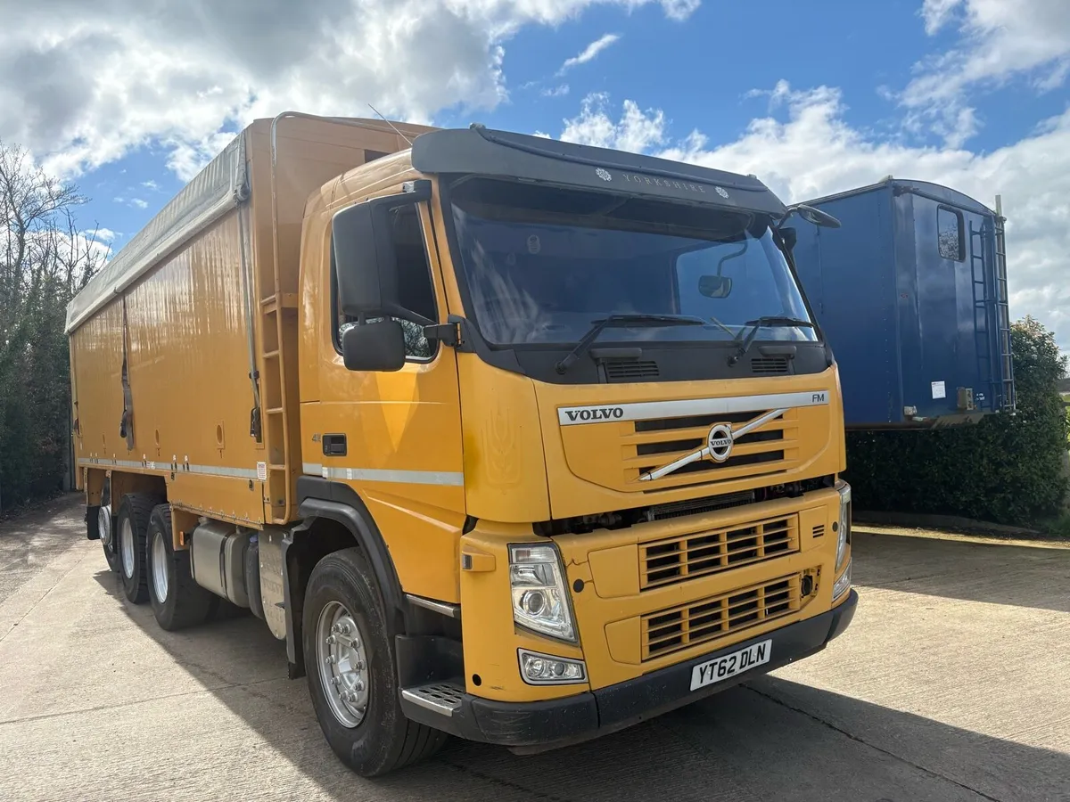 Volvo lorry - Image 2