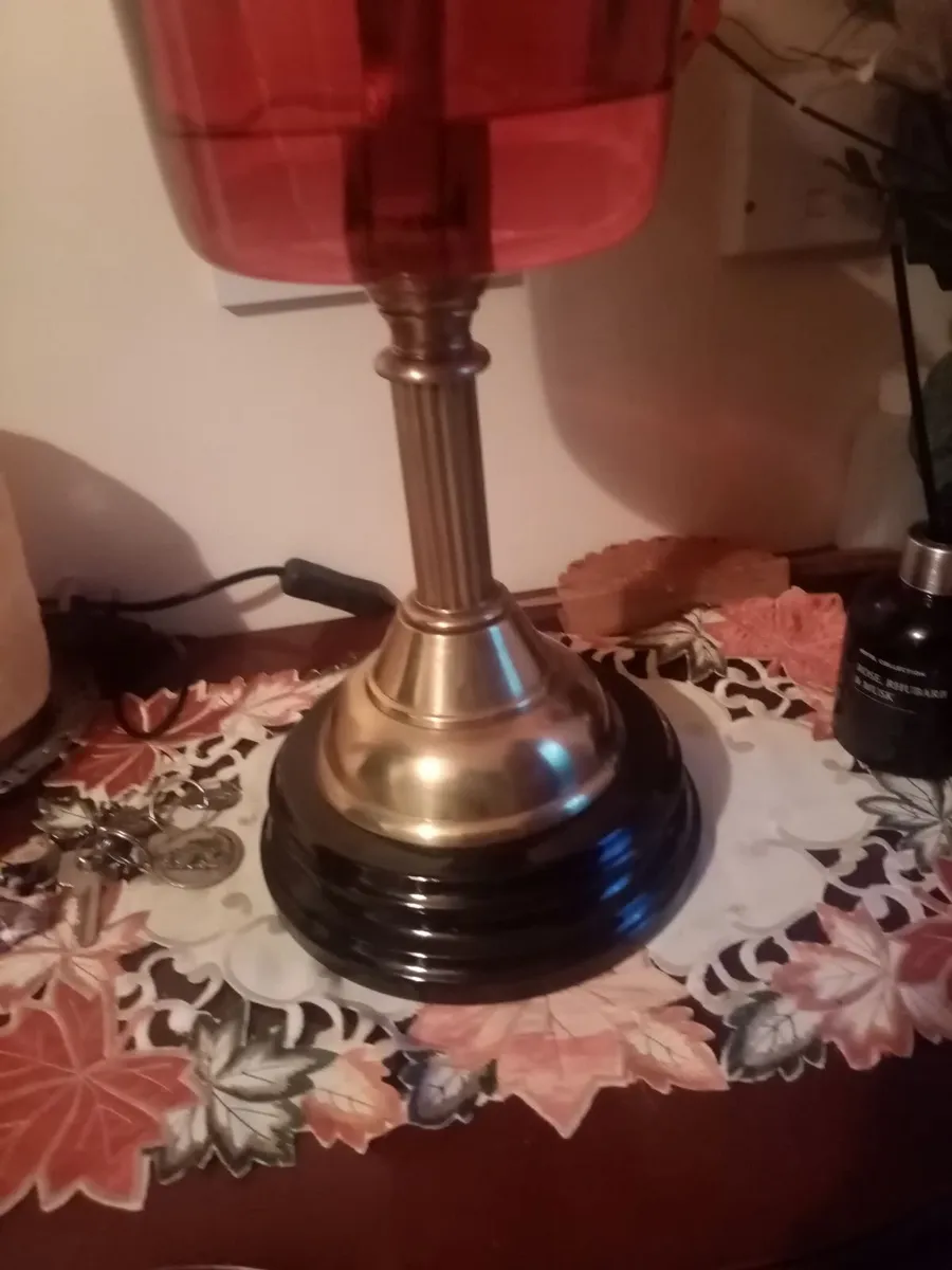 Victorian Oil Lamp - Image 3