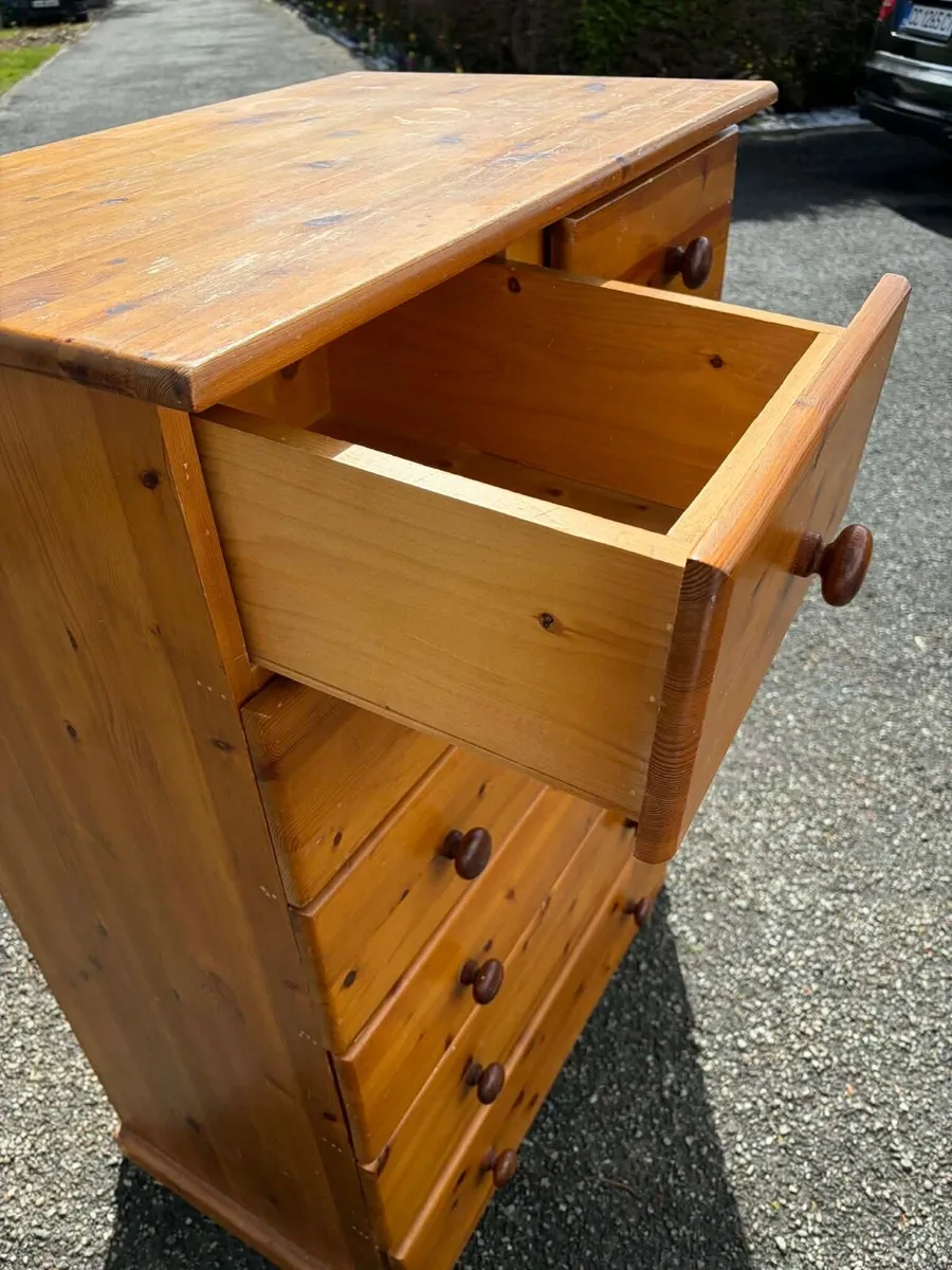 Pine wooden chest of drawer - Image 4