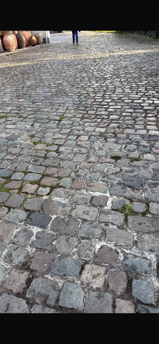 Reclaimed cobbles job lot - Image 1