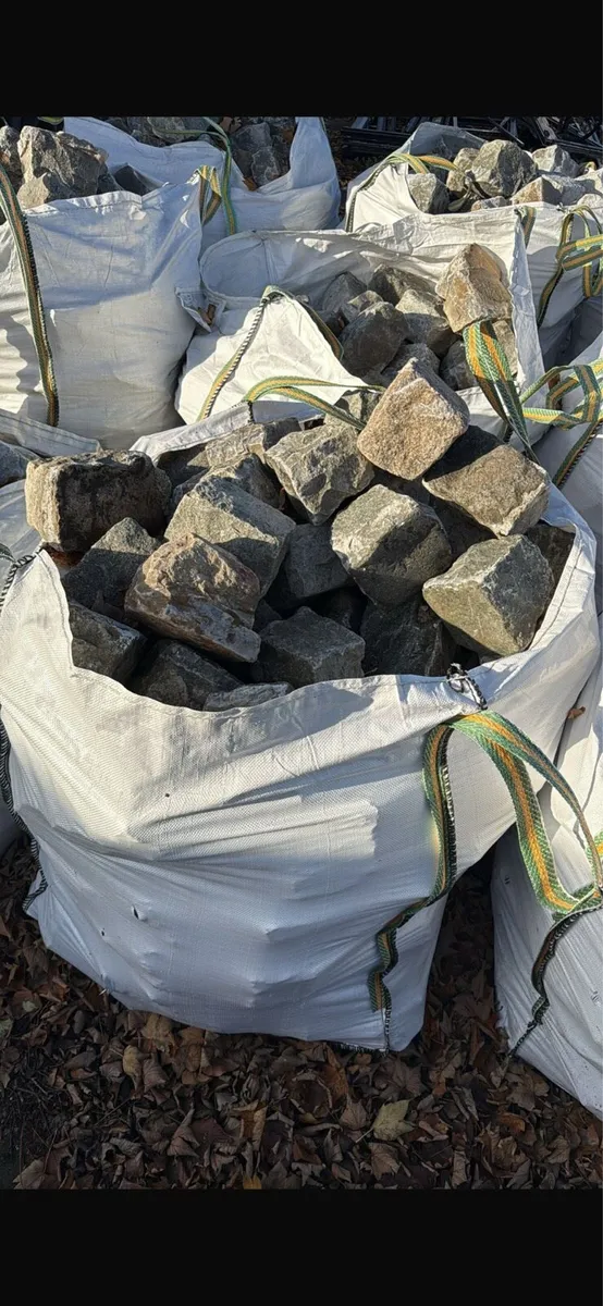 Reclaimed cobbles job lot - Image 3