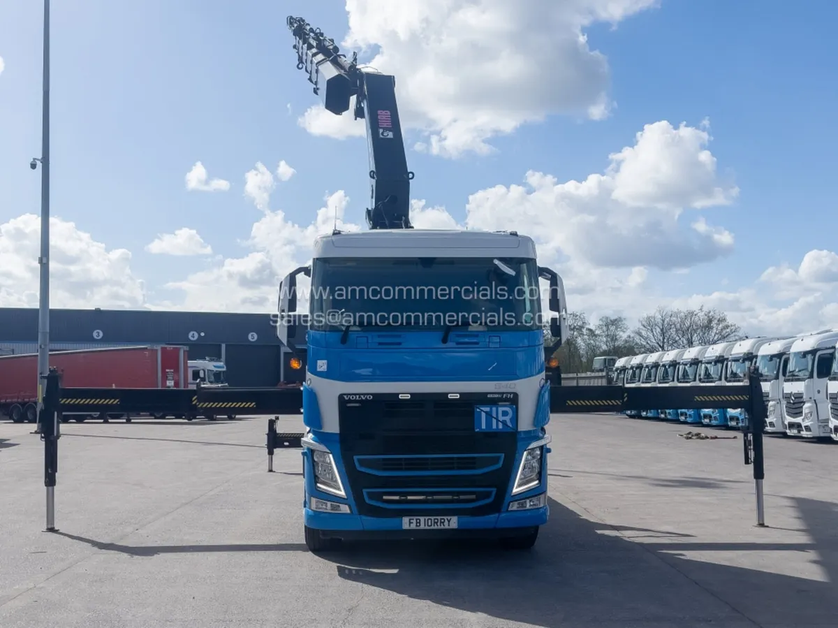 2021 VOLVO FH 460 CRANE MOUNTED FLATBED - Image 2
