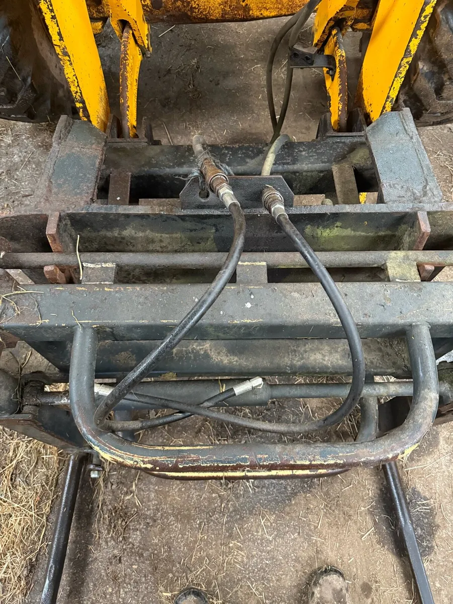 Tanco bale handler - Image 2