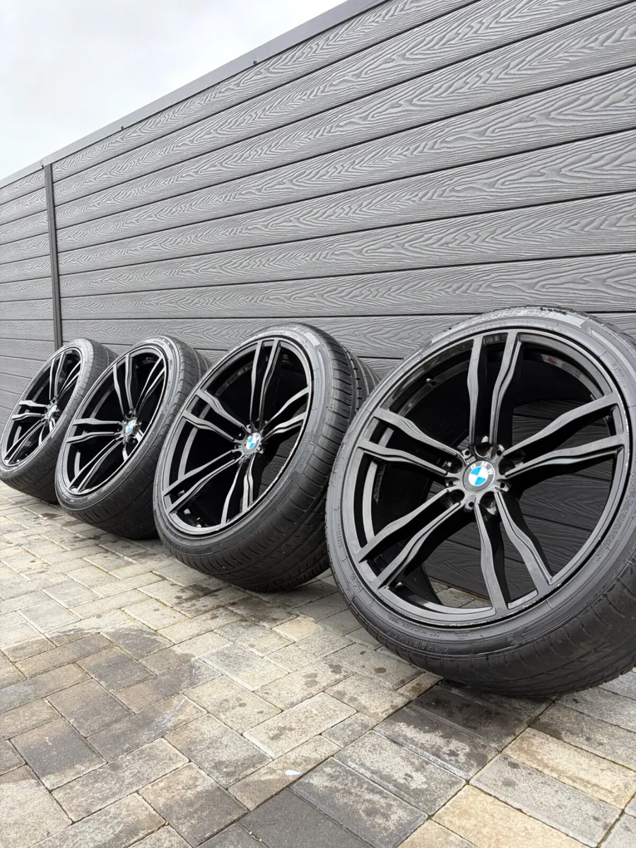 22” BMW X5 F10 ALLOY WHHELS & TYRES - Image 1