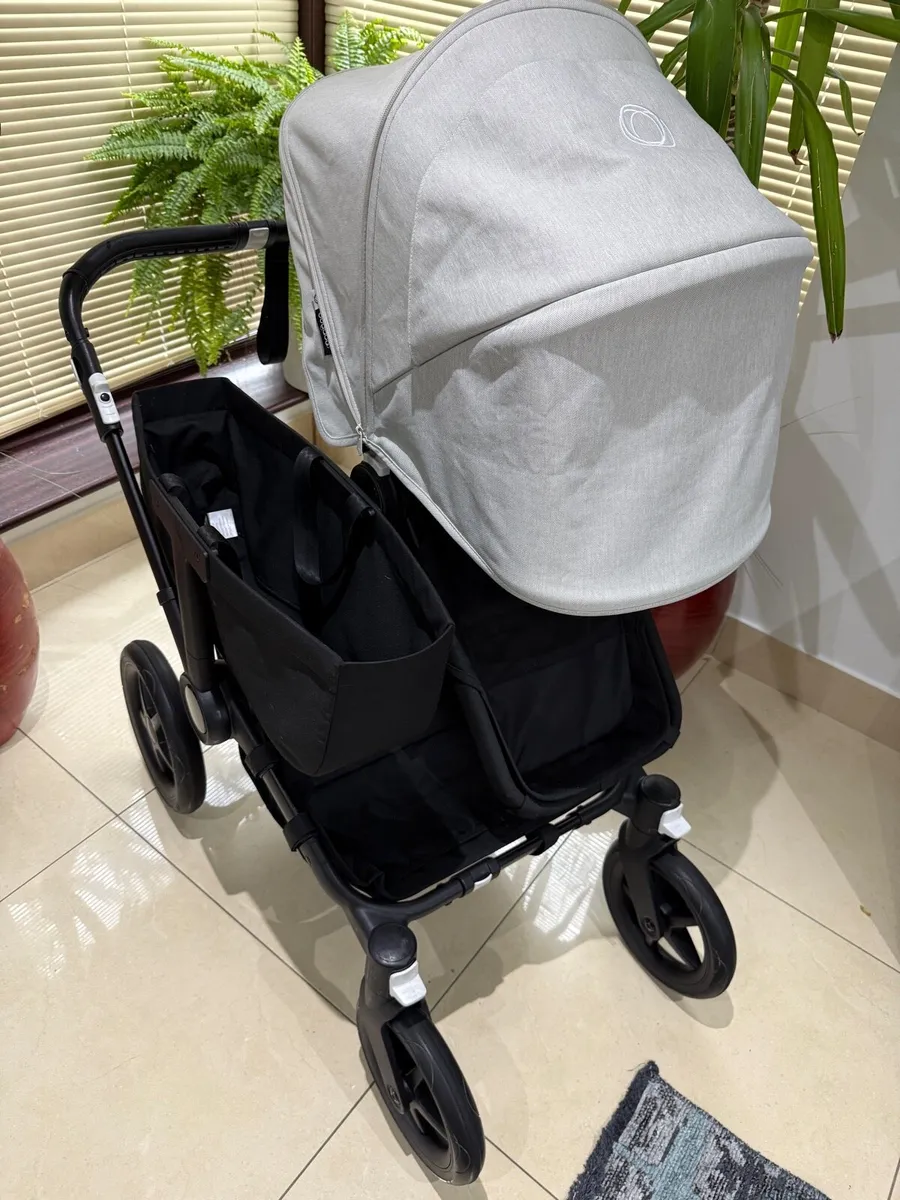 Bugaboo Donkey 5 in swords - Image 3