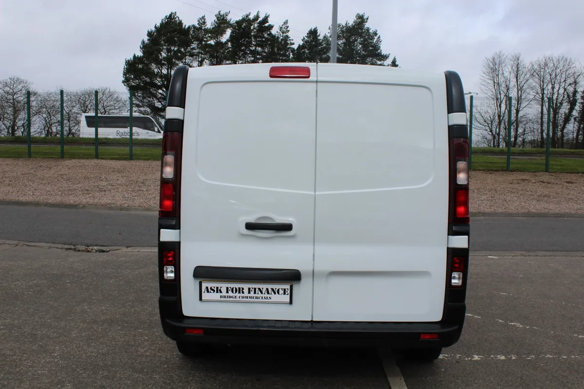 2022 Renault Trafic LL30 Business - Image 4