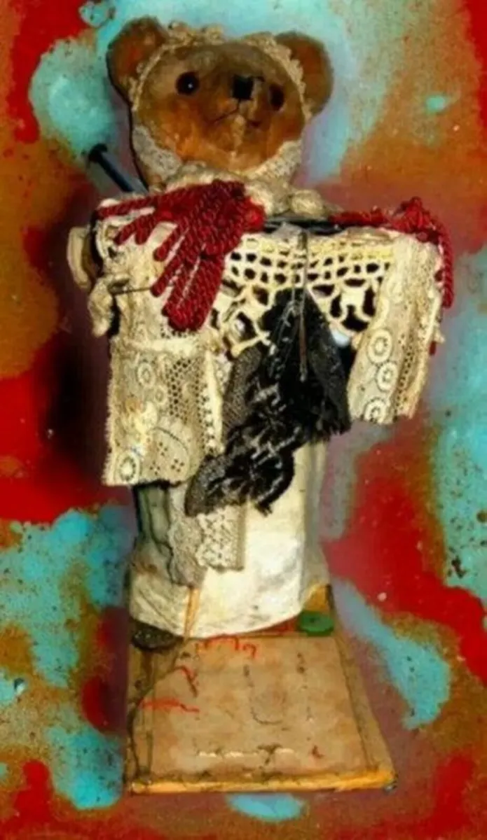 Vintage Merchants 'Peddlar Bear' - Image 1