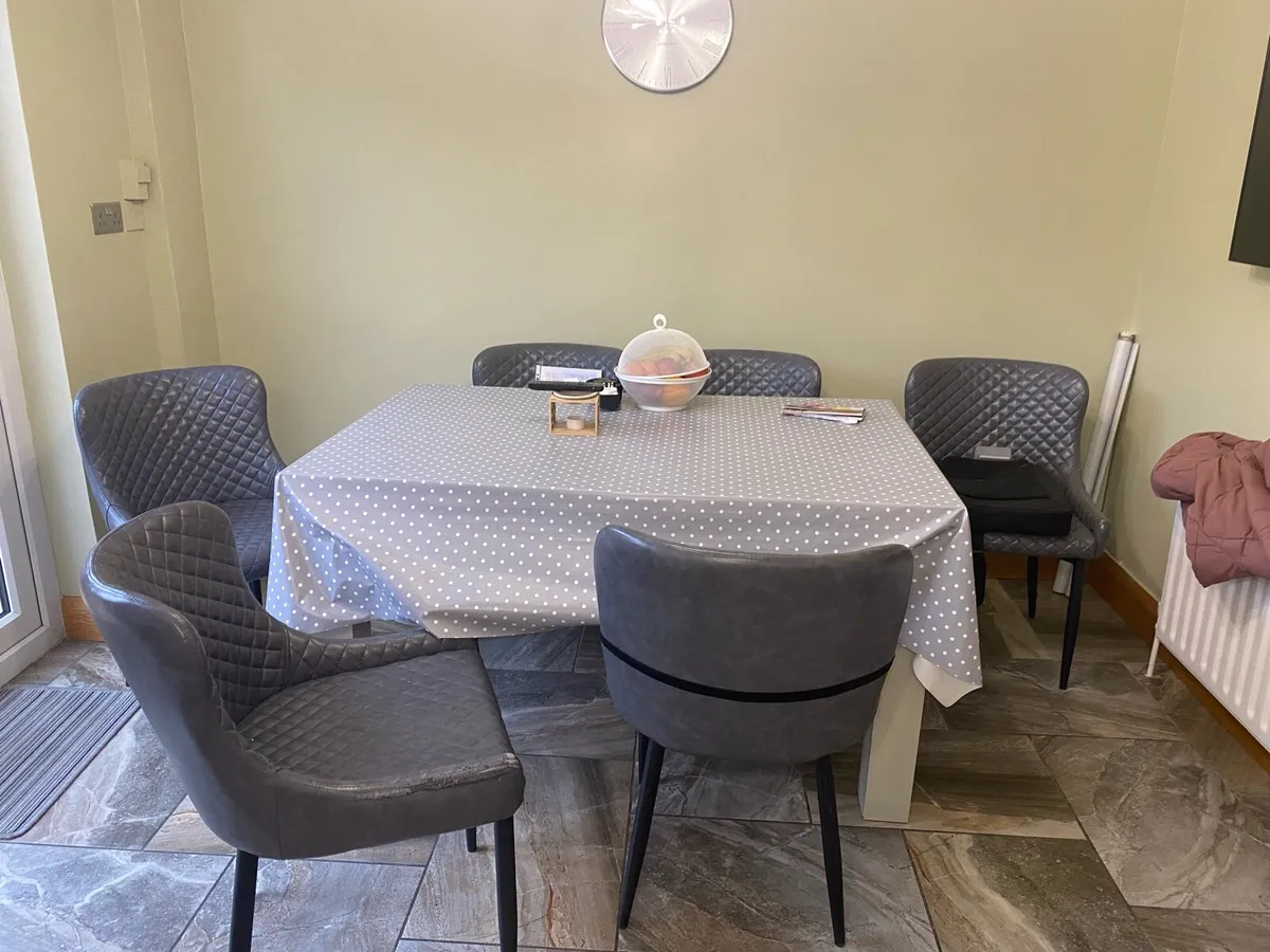 Kitchen Chairs - Image 3