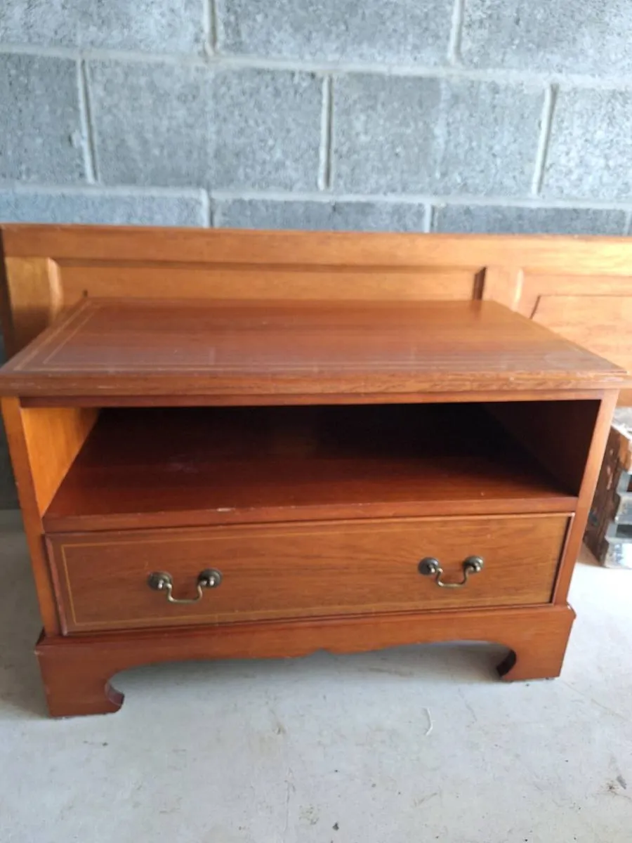 Tv cabinet - Image 2