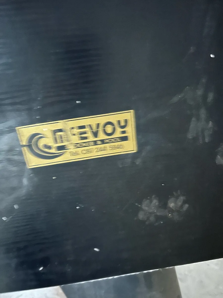 Pool table - Image 2