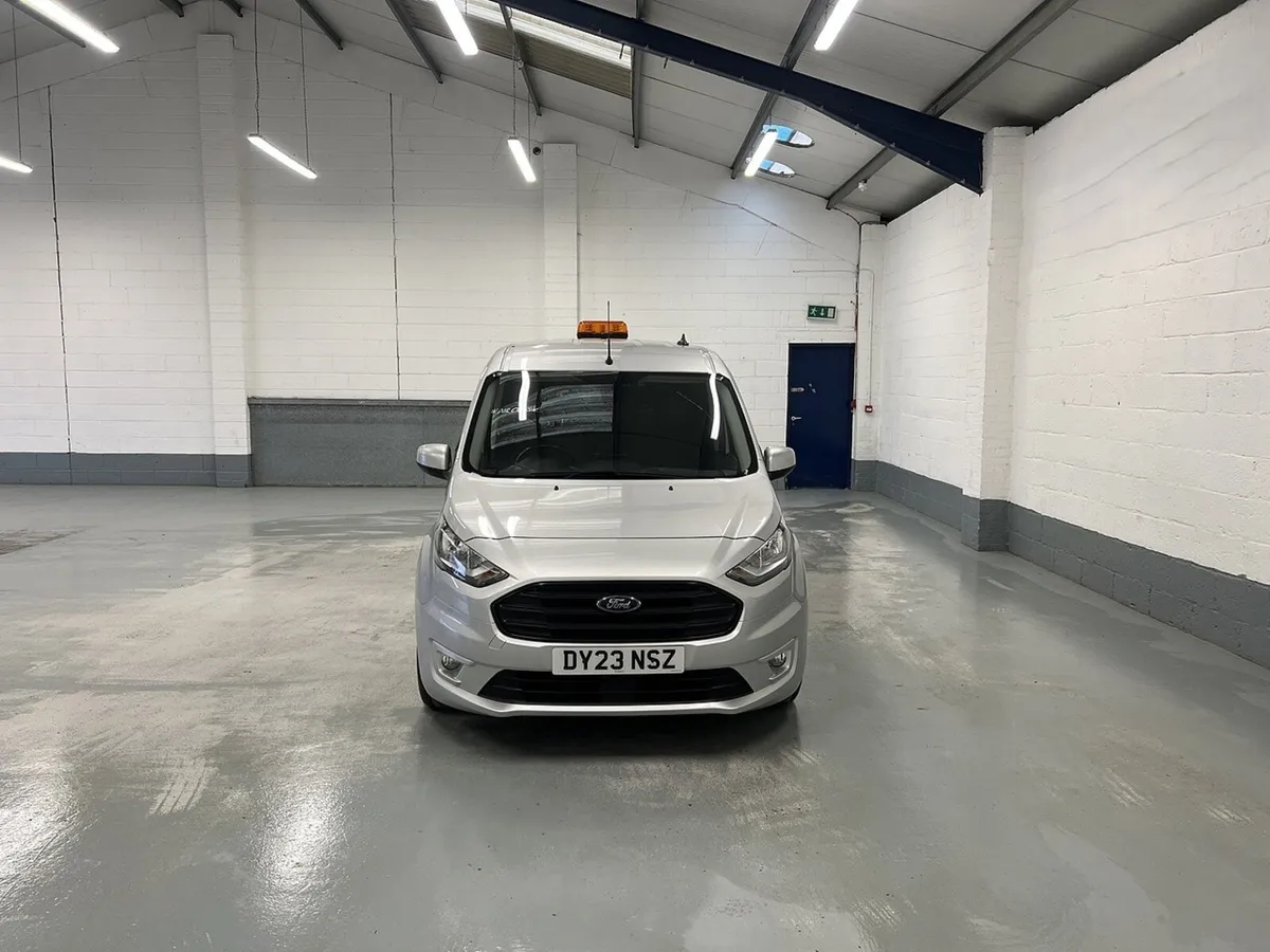 2023 Ford Transit Connect Small Panel Van - Image 4