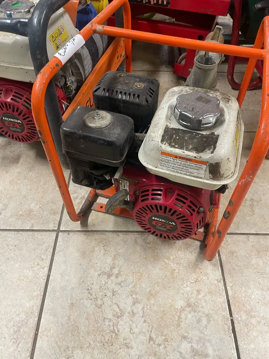 Water pump - Image 1