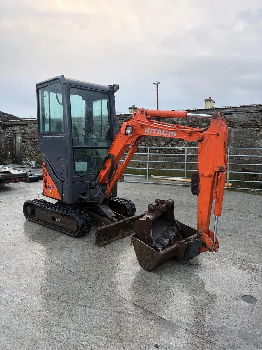 Hitachi 17u - Image 4