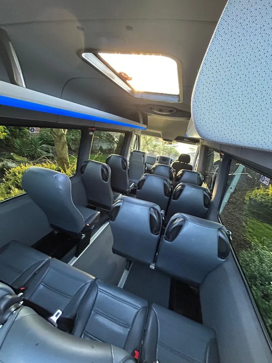 2017 sprinter minibus 14 seater plus driver - Image 2