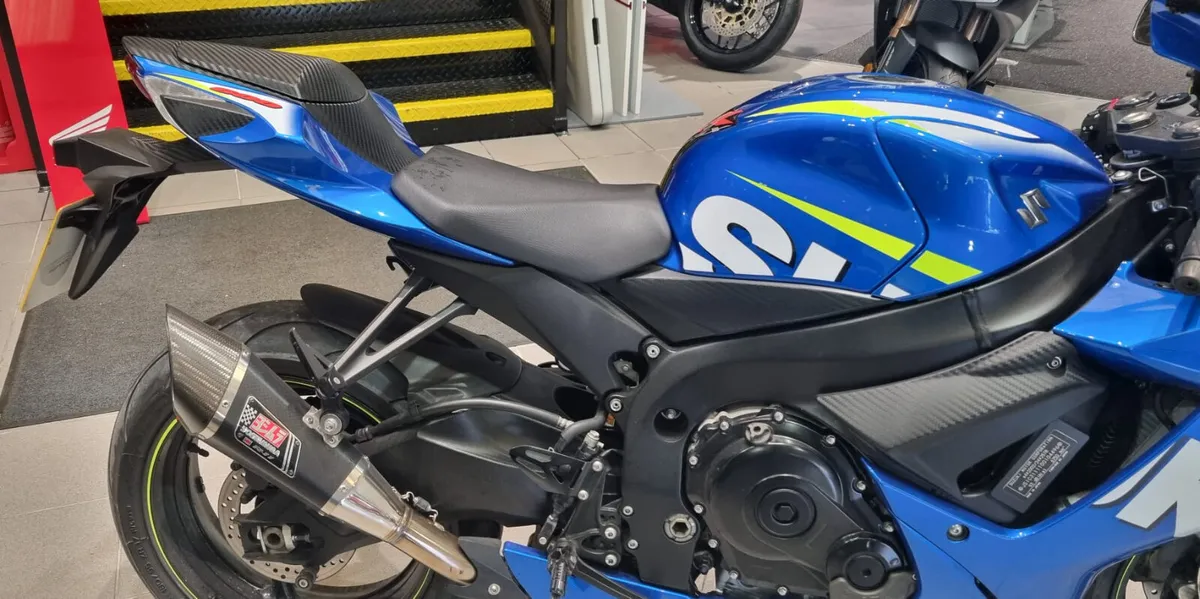 Suzuki GSX-R600 Moto GP - Image 3