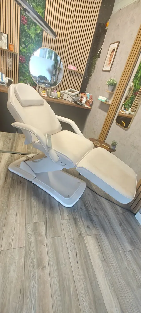 Spa/Beauty Equipment for Sale - Image 1