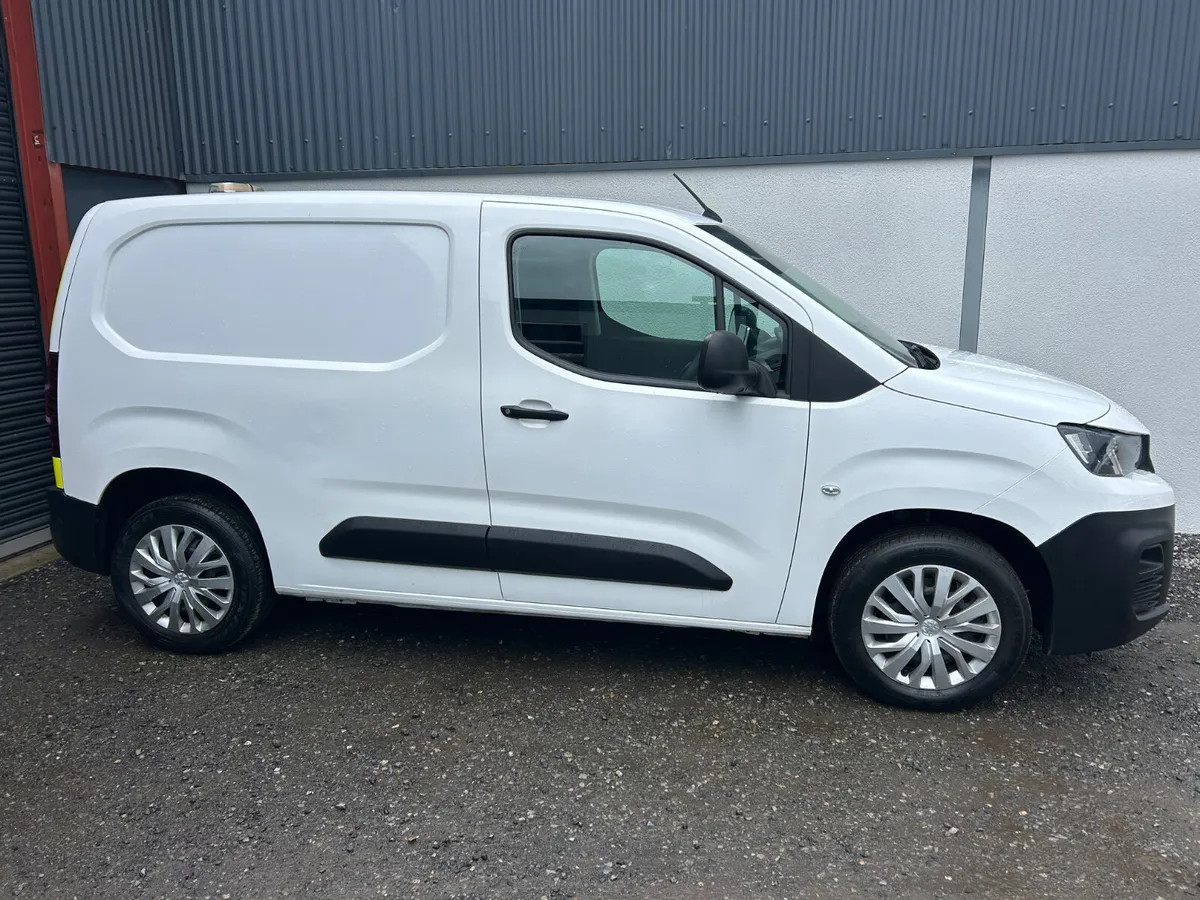 2020 Peugeot Partner only 58’000 kms!! - Image 3