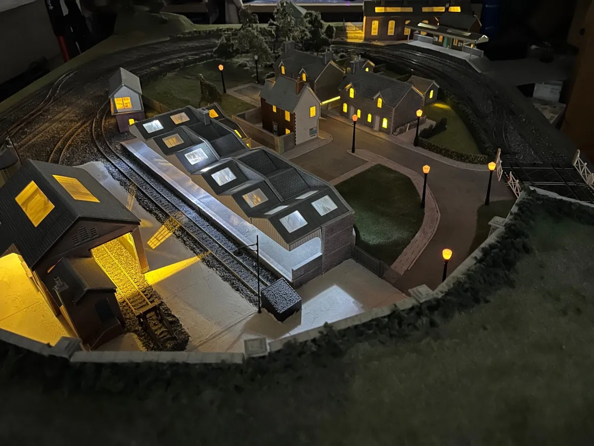 Train Track - Image 3