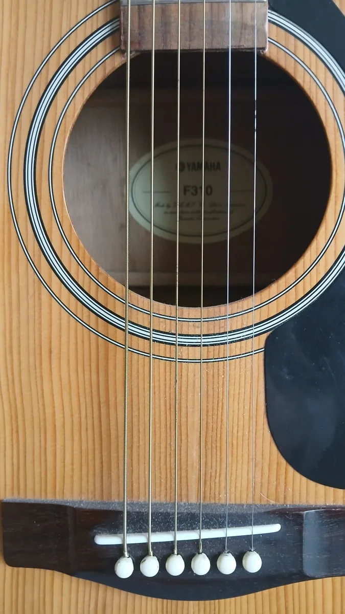 Yamaha guitar - Image 2