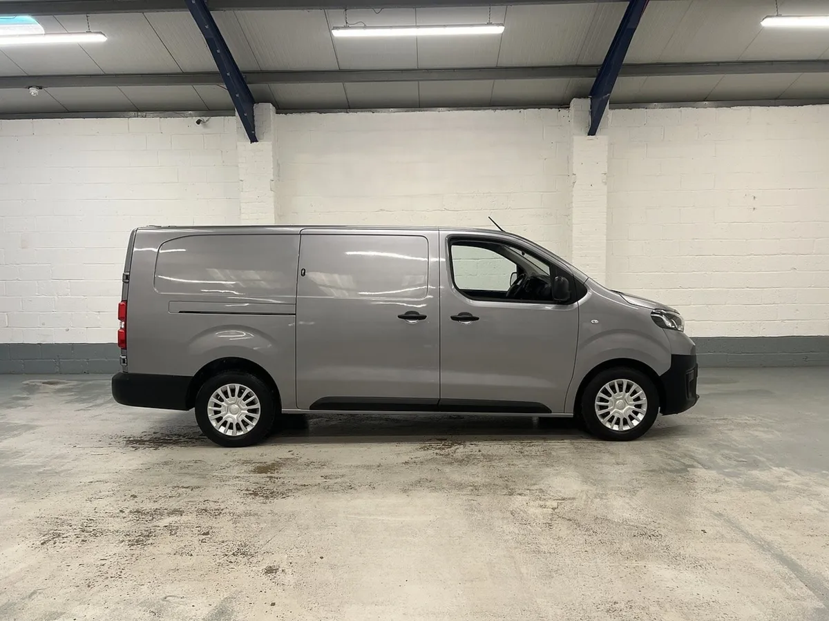 2024 Toyota ProAce Panel Van - Image 1