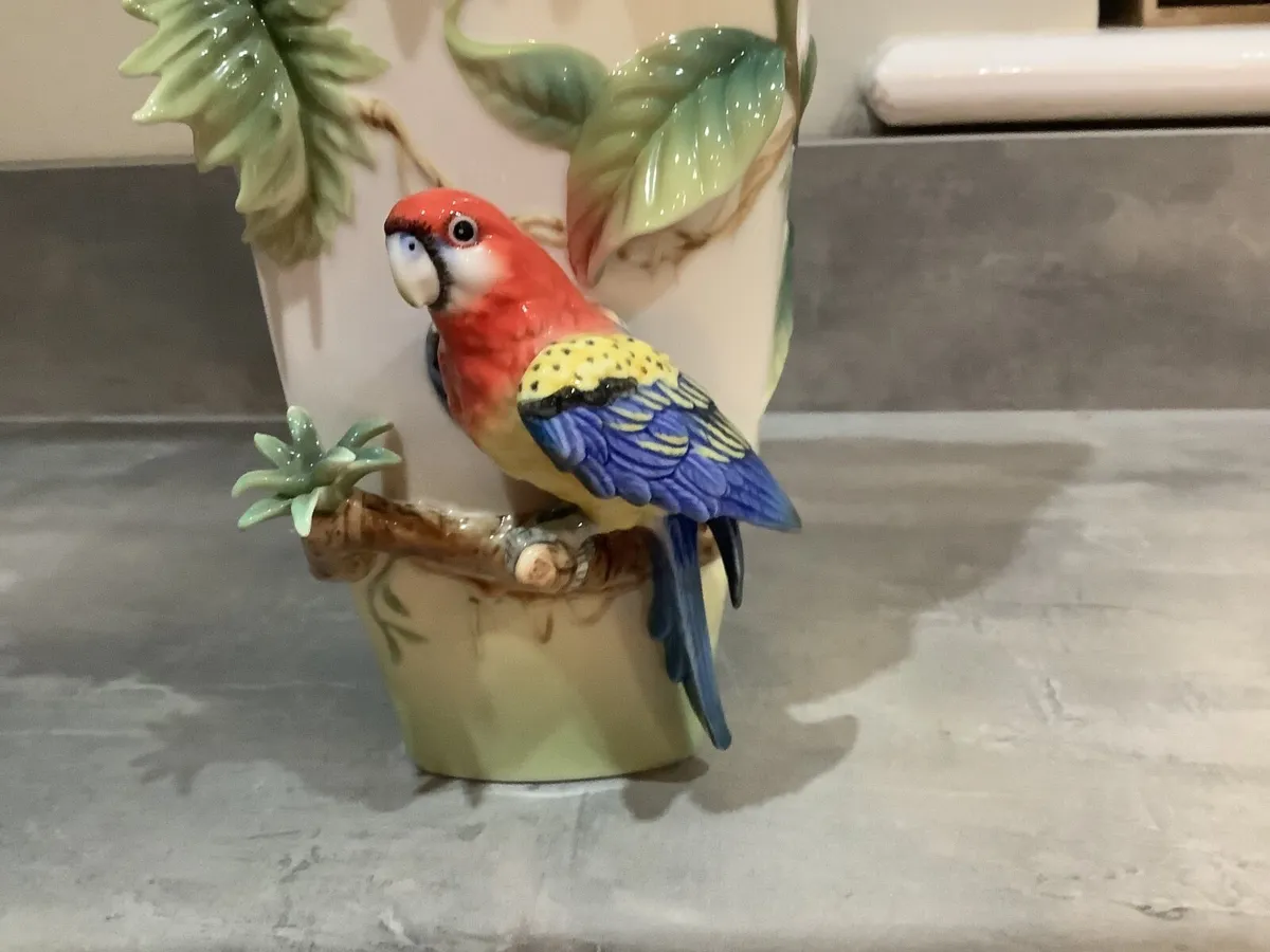 FRANZ Paradise Calling Macaw - Image 1