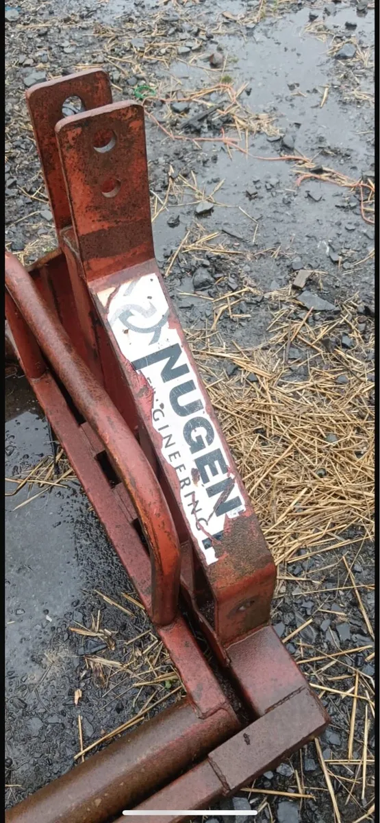 Bale handler - Image 2