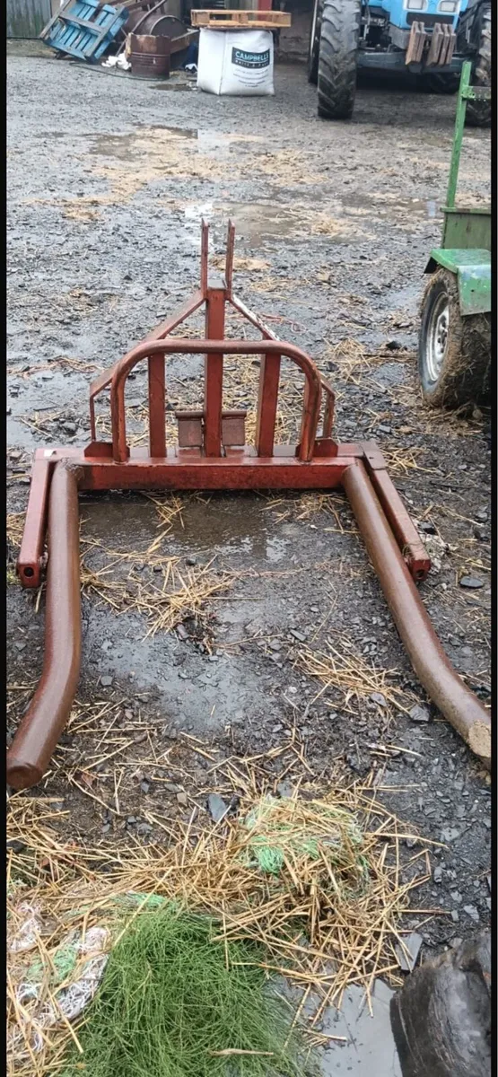 Bale handler - Image 1